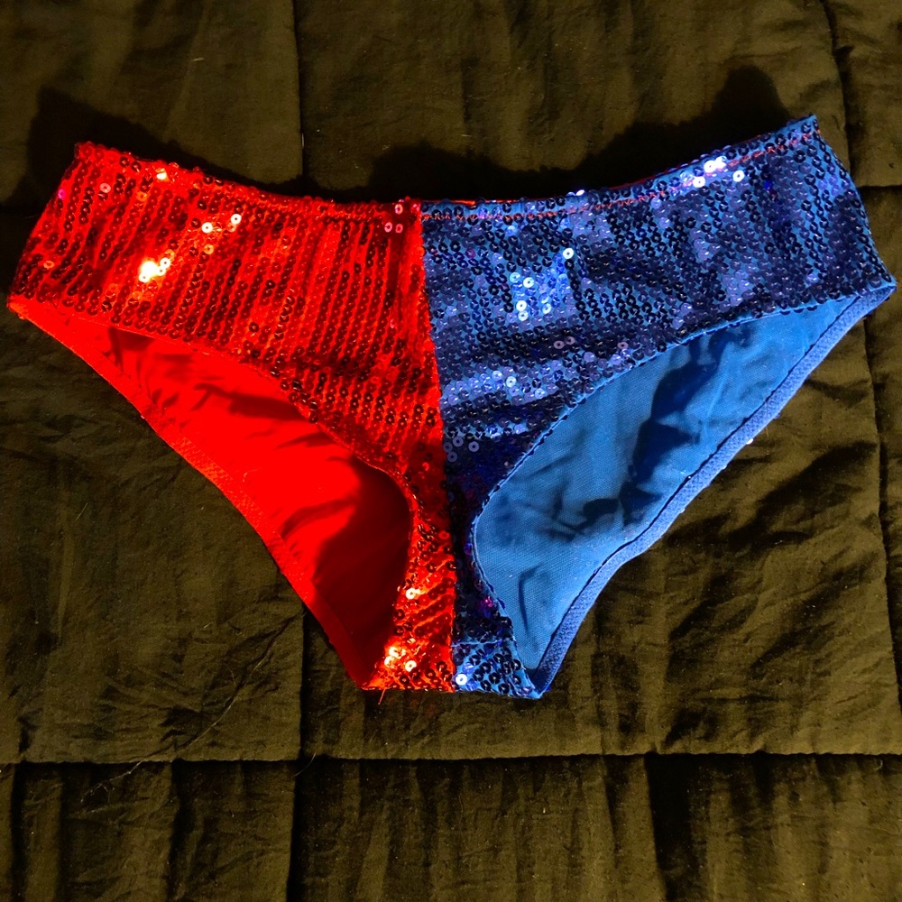 Cosplay - Suicide Squad Brand - Harley Quinn Booty Shorts.
